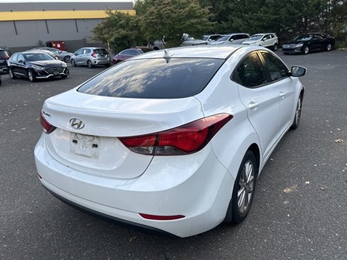 Used 2015 Hyundai Elantra SE w/ Option Group 02 image 7