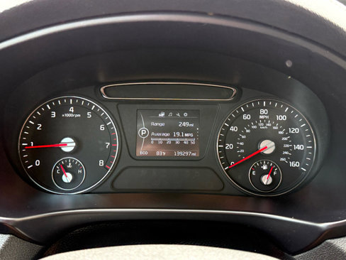 Used 2017 Kia Sorento L image 21
