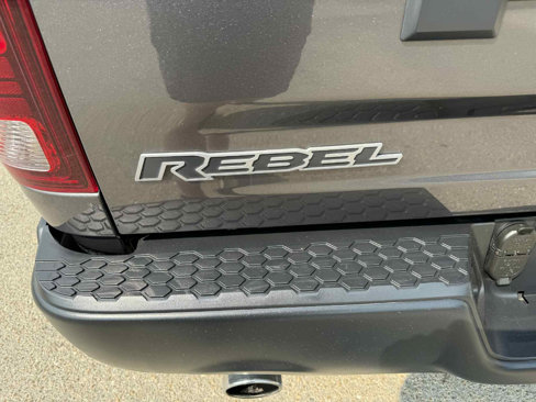 Used 2017 RAM 1500 Rebel w/ Luxury Group image 12