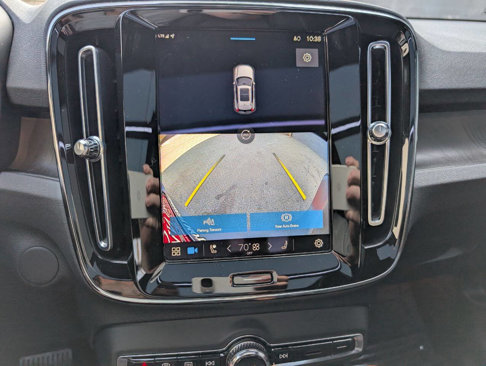 Used 2023 Volvo XC40 Recharge Ultimate image 14