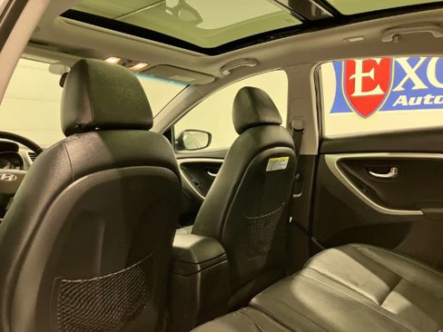Used 2013 Hyundai Elantra GT w/ Tech Pkg image 46