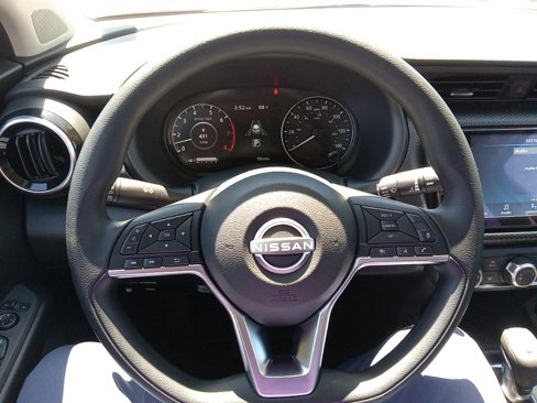 New 2024 Nissan Kicks SV w/ Interior Electronics Package image 13
