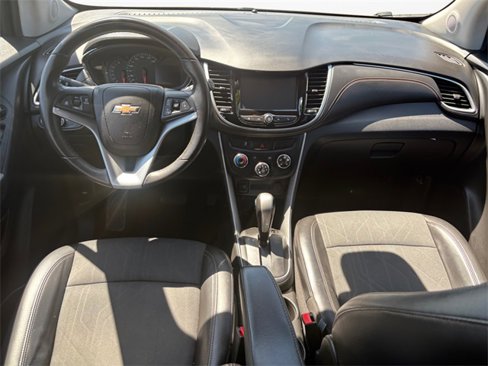 Used 2017 Chevrolet Trax LT w/ LT Convenience Package image 10