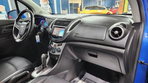 Used 2016 Chevrolet Trax LT w/ LT Convenience Package image 14