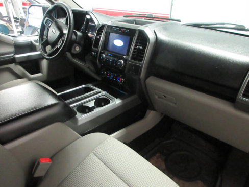 Used 2018 Ford F150 XLT w/ Equipment Group 302A Luxury image 22