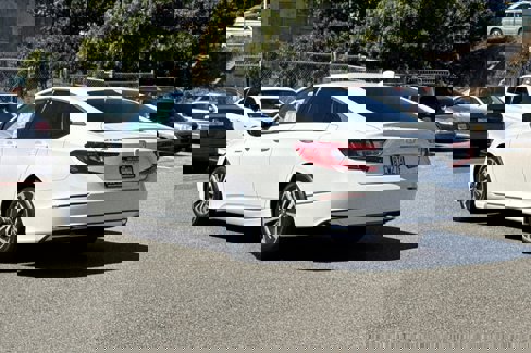 Used 2020 Honda Accord EX-L image 6