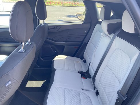 Used 2023 Ford Escape Active image 12