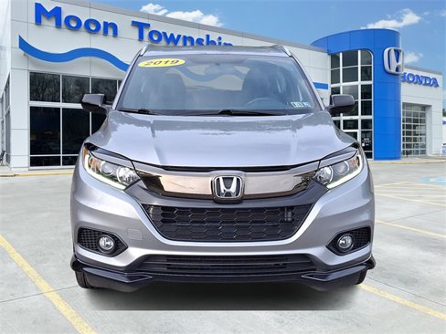 Used 2019 Honda HR-V Sport image 2