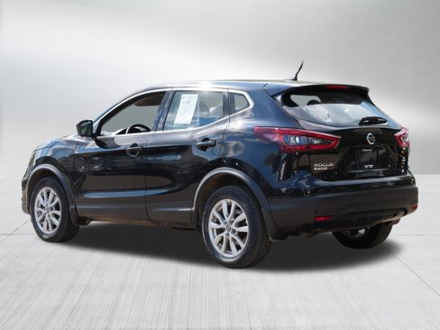 Certified 2022 Nissan Rogue Sport S image 5