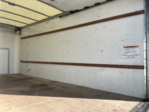 Used 2022 Ford E-350 and Econoline 350 Super Duty image 11