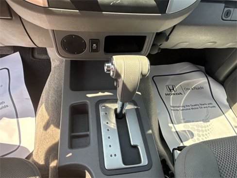Used 2014 Nissan Frontier SV image 26