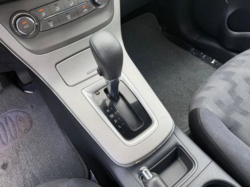 Used 2013 Nissan Sentra SV image 19
