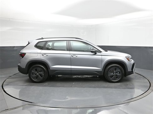 New 2025 Volkswagen Taos S image 26