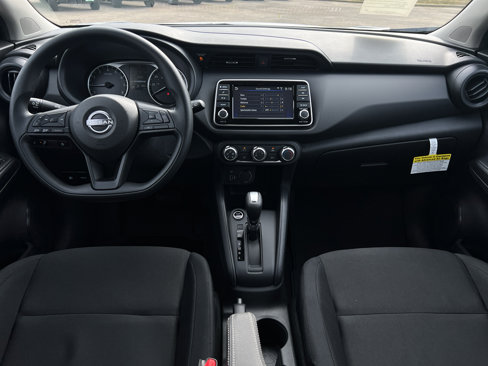 New 2025 Nissan Kicks Play S image 16