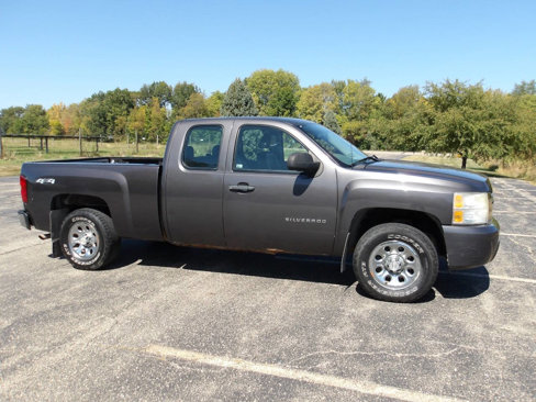Used 2010 Chevrolet Silverado 1500 W/T image 1