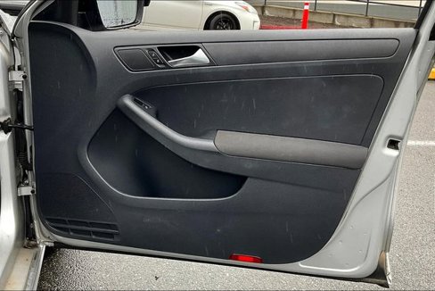 Used 2011 Volkswagen Jetta S image 20