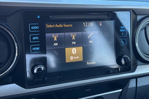 Used 2017 Toyota Tacoma SR5 w/ Tow Package image 20