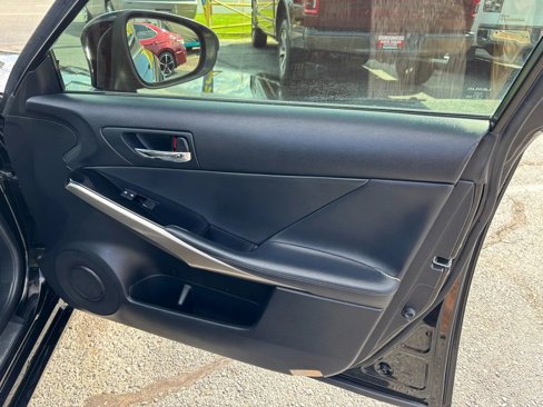 Used 2015 Lexus IS 250 image 16