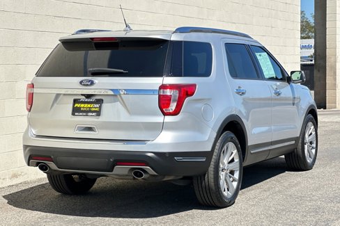 Used 2019 Ford Explorer Limited w/ Class III Trailer Tow Package image 4