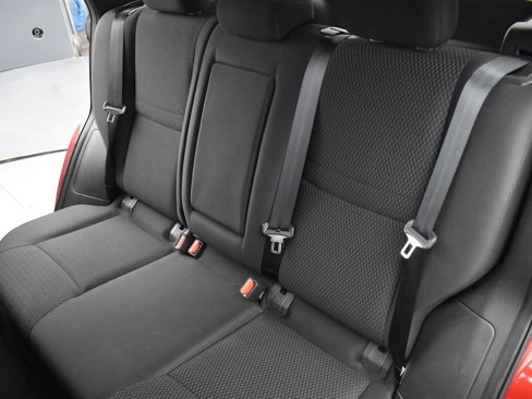 Used 2019 Nissan Rogue Sport S image 9