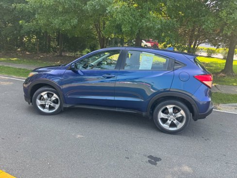 Used 2017 Honda HR-V LX image 10