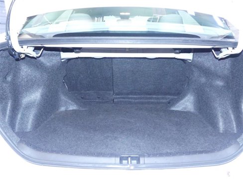 Used 2018 Toyota Corolla LE image 26