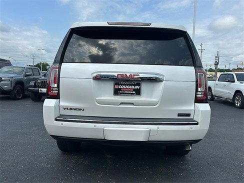Used 2016 GMC Yukon Denali w/ Open Road Package image 6