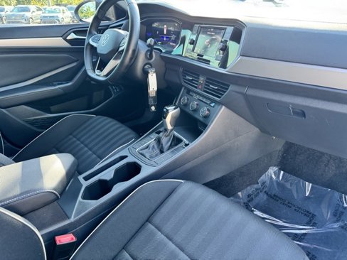 Certified 2023 Volkswagen Jetta Sport image 10