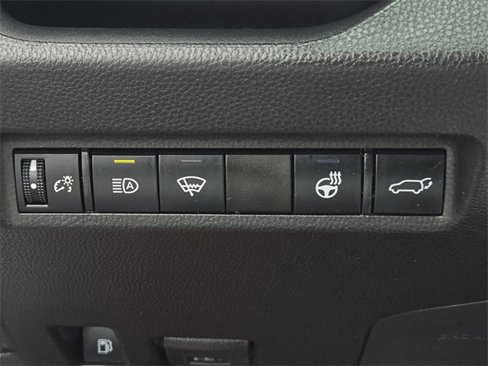 Used 2021 Toyota RAV4 XLE image 27