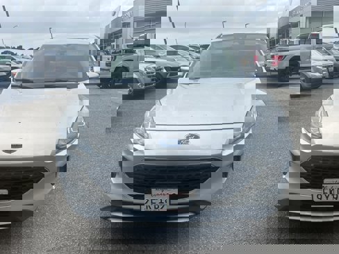 Used 2020 Ford Escape SE image 2