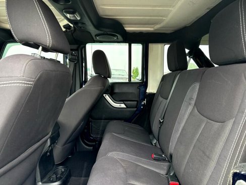 Used 2013 Jeep Wrangler Unlimited Sahara w/ Connectivity Group image 13