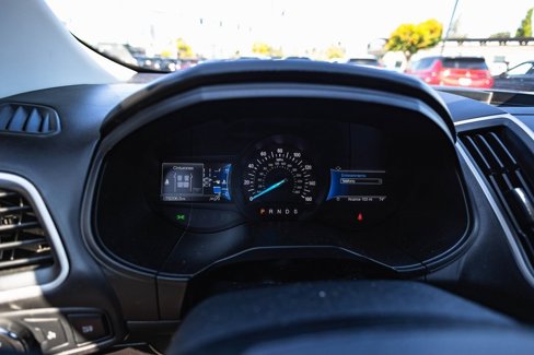 Used 2022 Ford Edge SEL image 11