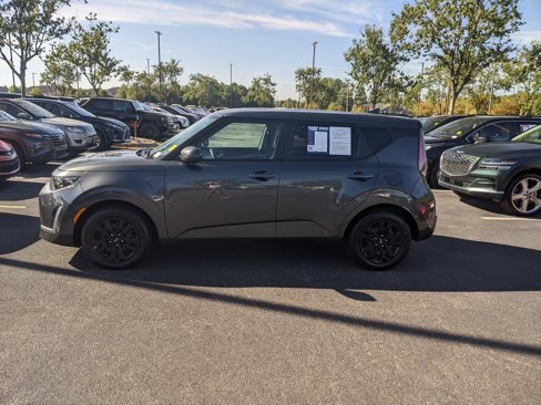 Used 2023 Kia Soul LX image 6
