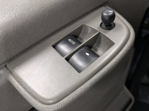 Used 2019 Chevrolet Express 3500 LS image 9