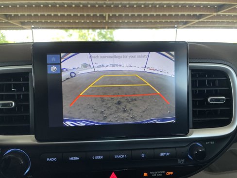 Used 2024 Hyundai Venue SEL image 14