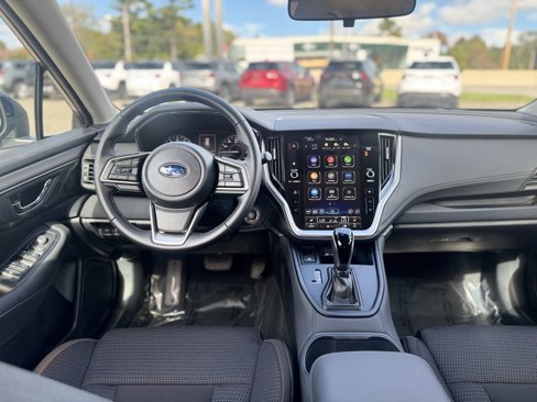 Used 2025 Subaru Outback Premium image 13