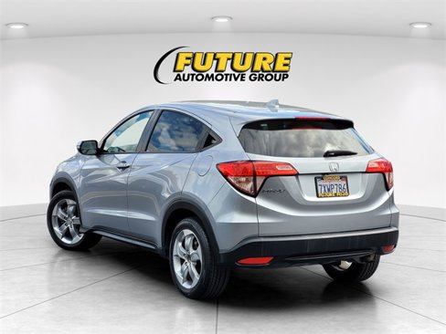 Used 2017 Honda HR-V EX image 6