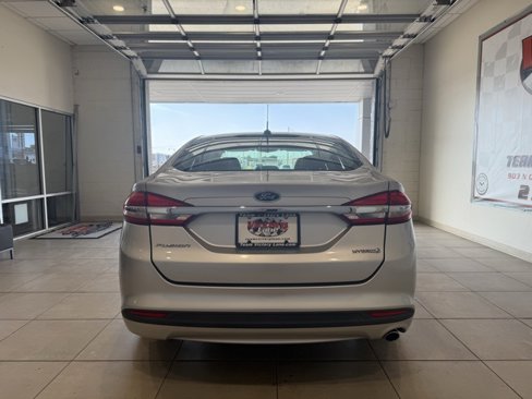 Used 2017 Ford Fusion S image 5