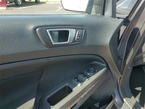 Used 2019 Ford EcoSport SE image 14