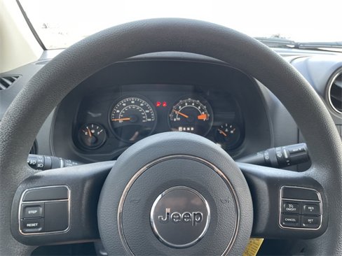 Used 2017 Jeep Compass Sport w/ Power Value Group image 19