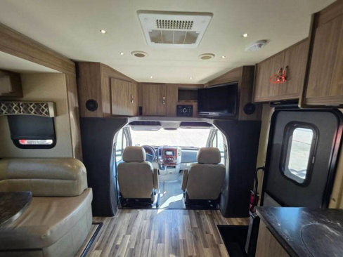 Used 2016 Mercedes-Benz Sprinter 3500 image 30