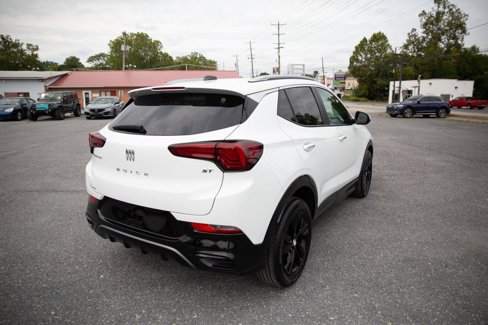 Used 2024 Buick Encore GX Sport Touring w/ Comfort Package image 3
