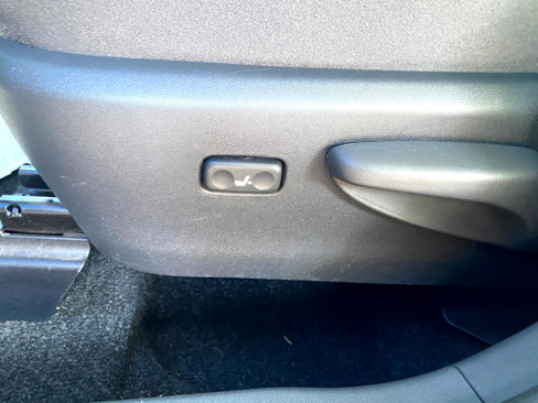 Used 2014 Toyota Prius V Three image 23