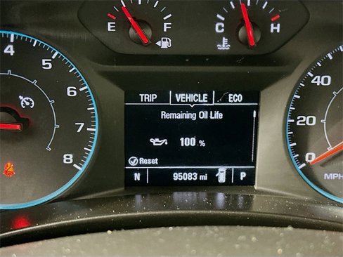 Used 2020 Chevrolet Equinox LS image 12