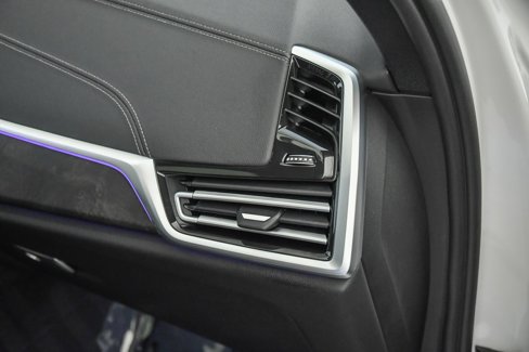 Certified 2022 BMW X5 sDrive40i w/ Parking Assistance Package image 16