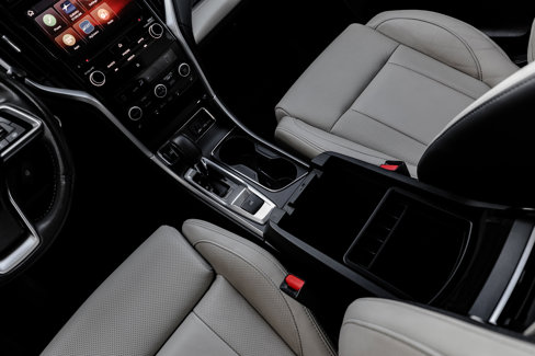 Used 2022 Subaru Ascent Limited image 32