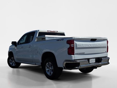 Used 2020 Chevrolet Silverado 1500 LT w/ Bed Protection Package image 5
