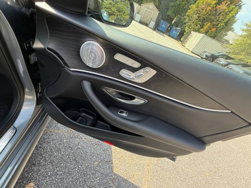 Used 2019 Mercedes-Benz E 300 image 35