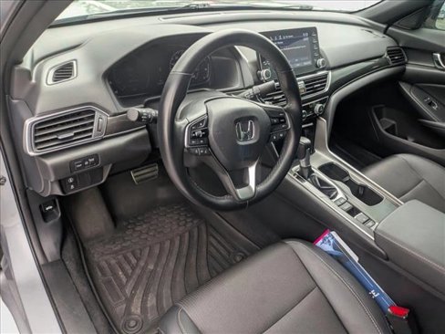 Used 2021 Honda Accord Sport image 9