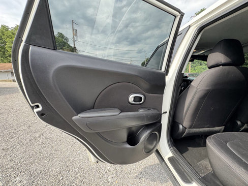 Used 2019 Kia Soul w/ Convenience Package image 17